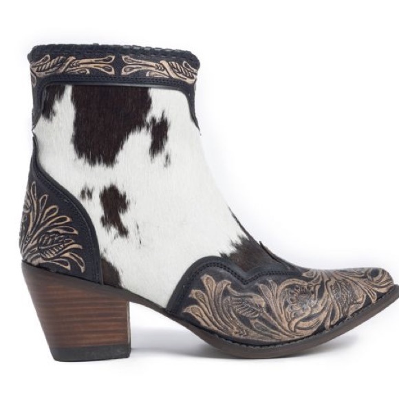 Hand Tooled Leather Cowhide Women Bootie Boot Boho Western Shoe Glennchester - Picture 2 of 15